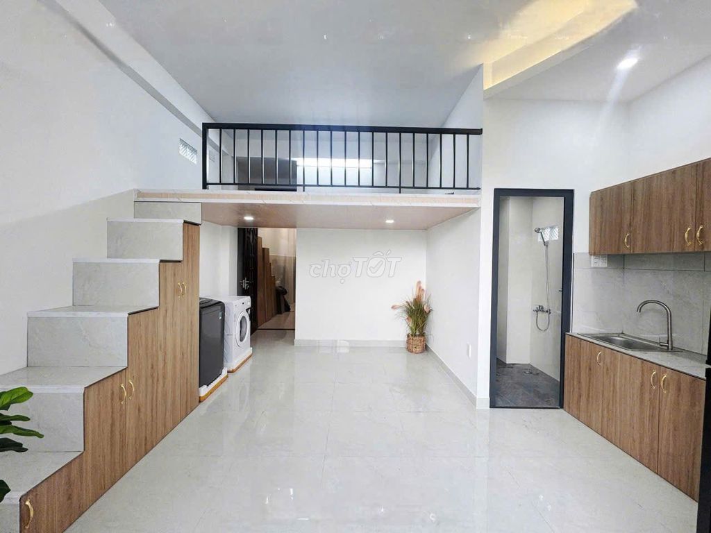 The new Lê Đức Thọ Street has 15 beautiful interior rooms.