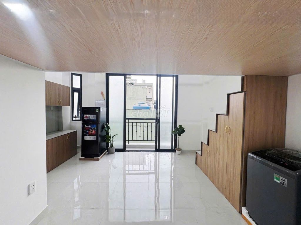 The new Lê Đức Thọ Street has 15 beautiful interior rooms.