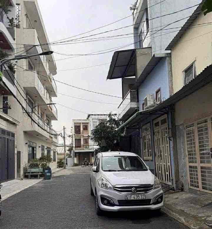 6 meters Tây Thạnh leads to the Clique, 2 sheets, 4 x 16 meters, 3 bedrooms, 2 toilets