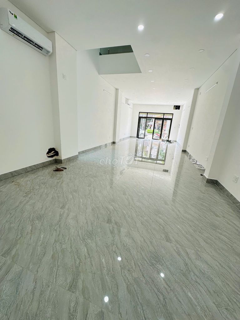 Rent cityland street in front of PHAN VĂN TRỊ_5 floors 5x20 new beautiful