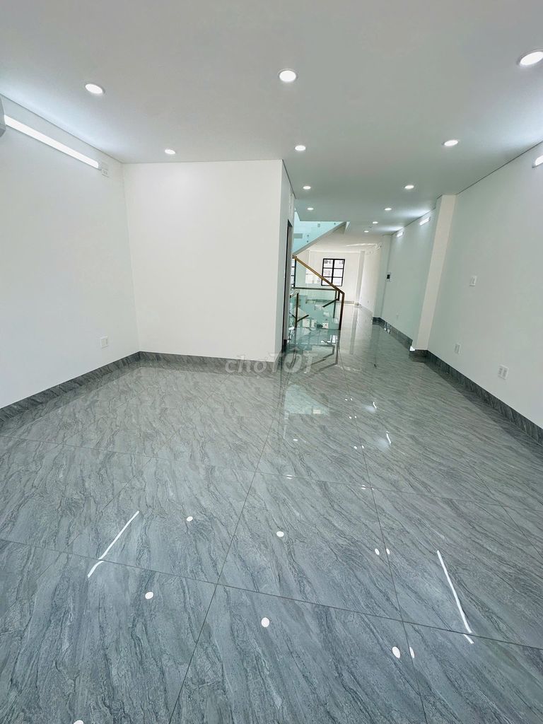 Rent cityland street in front of PHAN VĂN TRỊ_5 floors 5x20 new beautiful