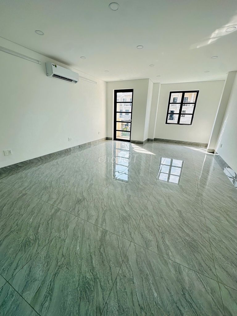 Rent cityland street in front of PHAN VĂN TRỊ_5 floors 5x20 new beautiful