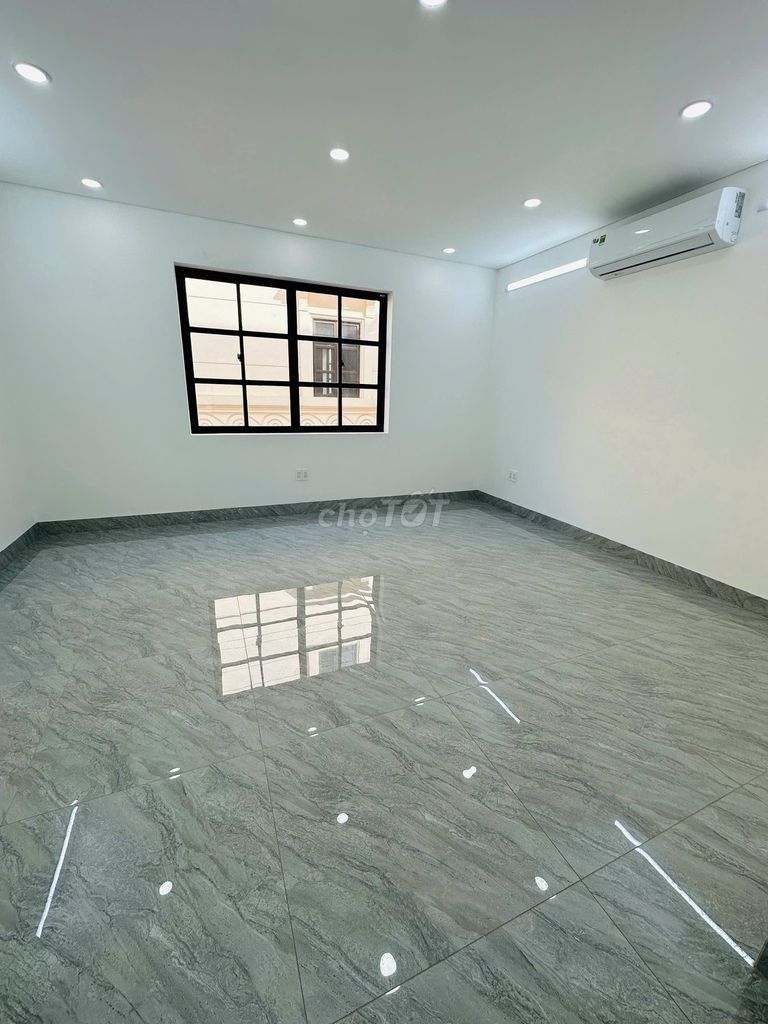 Rent cityland street in front of PHAN VĂN TRỊ_5 floors 5x20 new beautiful
