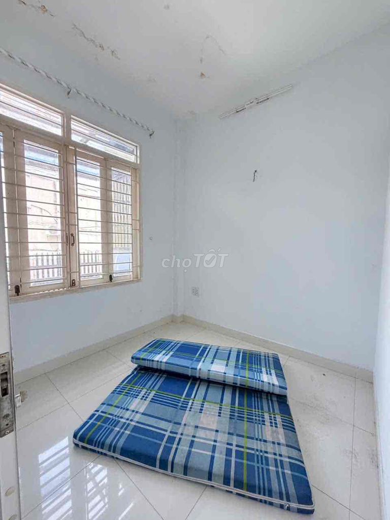 Rent Thạnh Xuân 22 in front of the 4/18-foot area 2-room stupid room