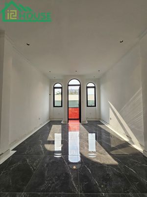 Rent a Trần Khánh Dư house.