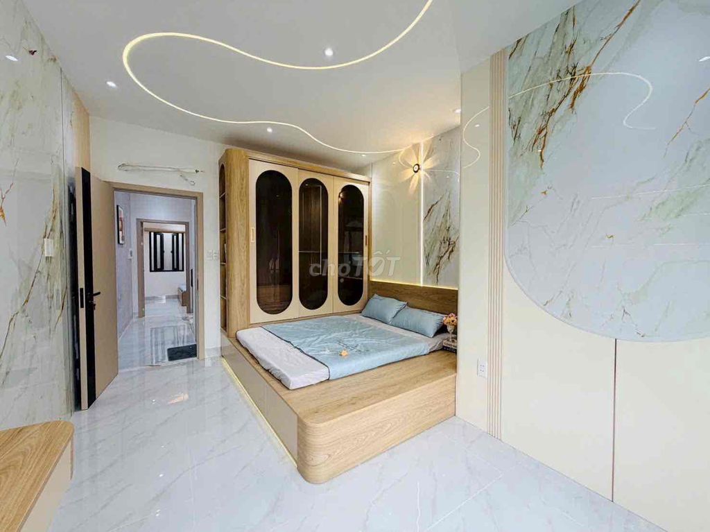 Car alley Hall 1/ Phạm Văn Chiêu 3 bedroom 3 Full Seven toilets, take the house now