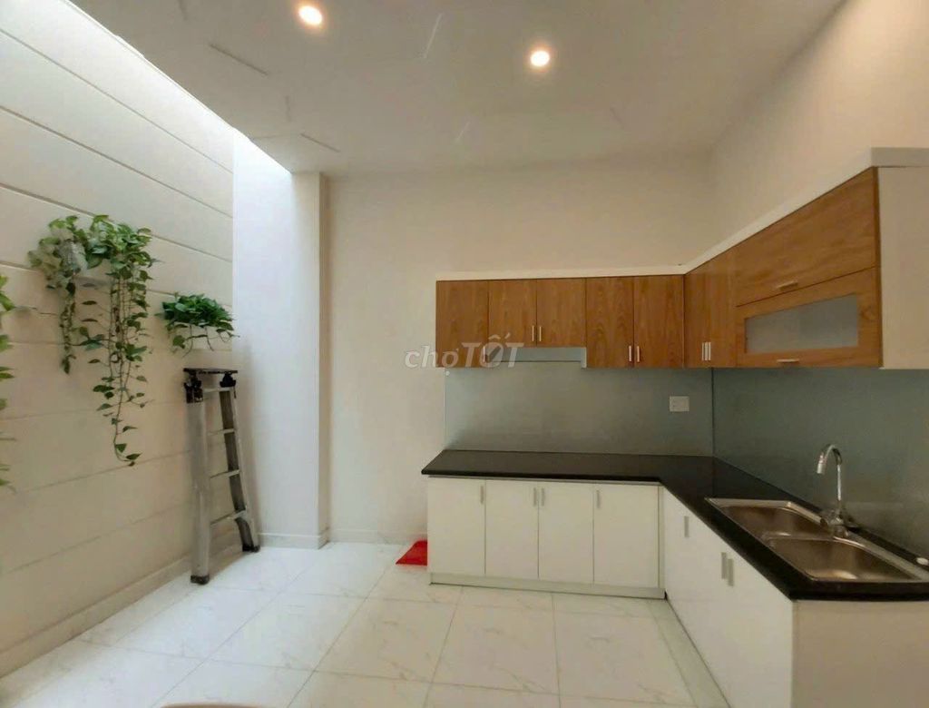Need to rent an alley house 1050/3 A Quang Trung-7* 8 Q.Gò Vấp