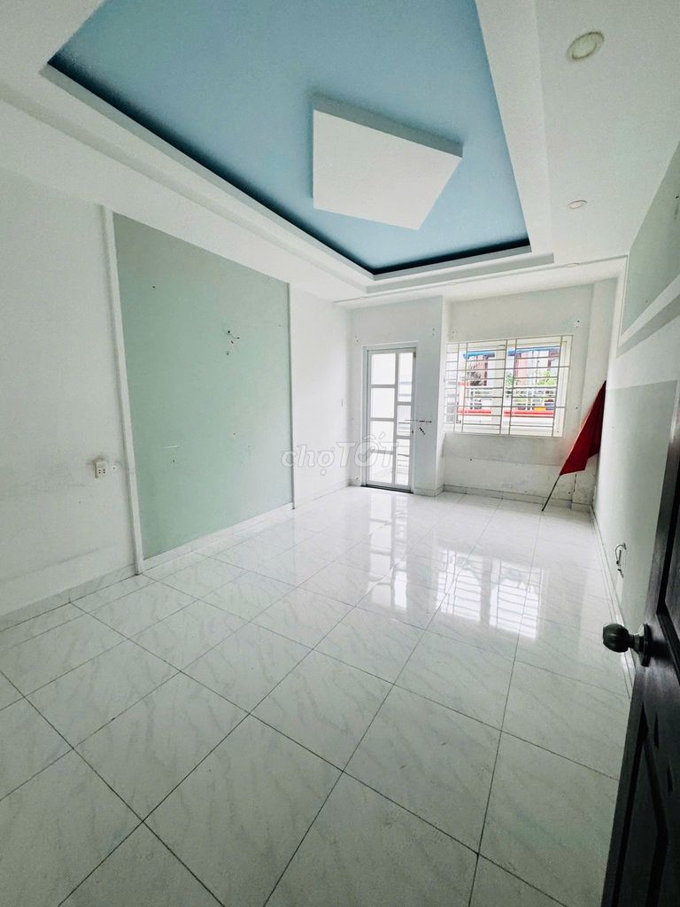 The original Bình Chiểu, 260 M2, 4 bedroom plus 4 hotels, the roof.