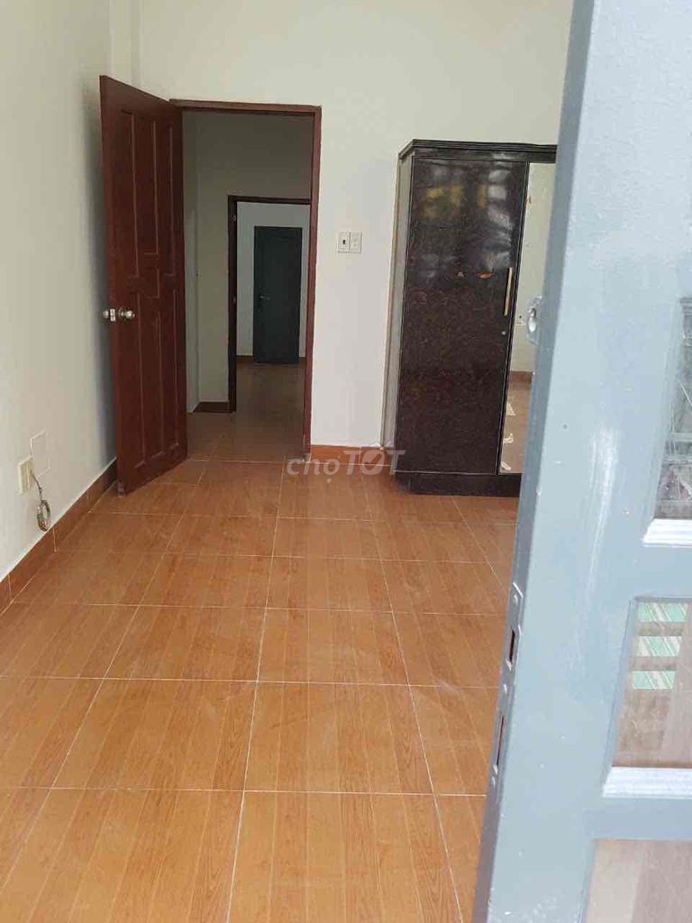 Thạch Lam 4 x14 meters 1st floor 12 million