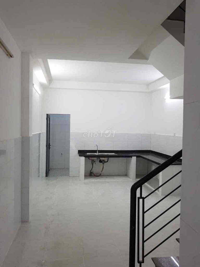 Thạch Lam 4 x14 meters 1st floor 12 million