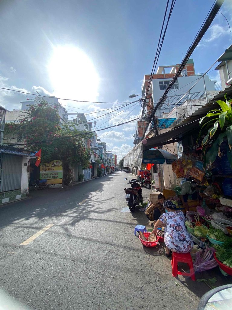 Rent 1 Nguyễn Văn Yến, 10 million, 5 x 20 meters, cut to the point