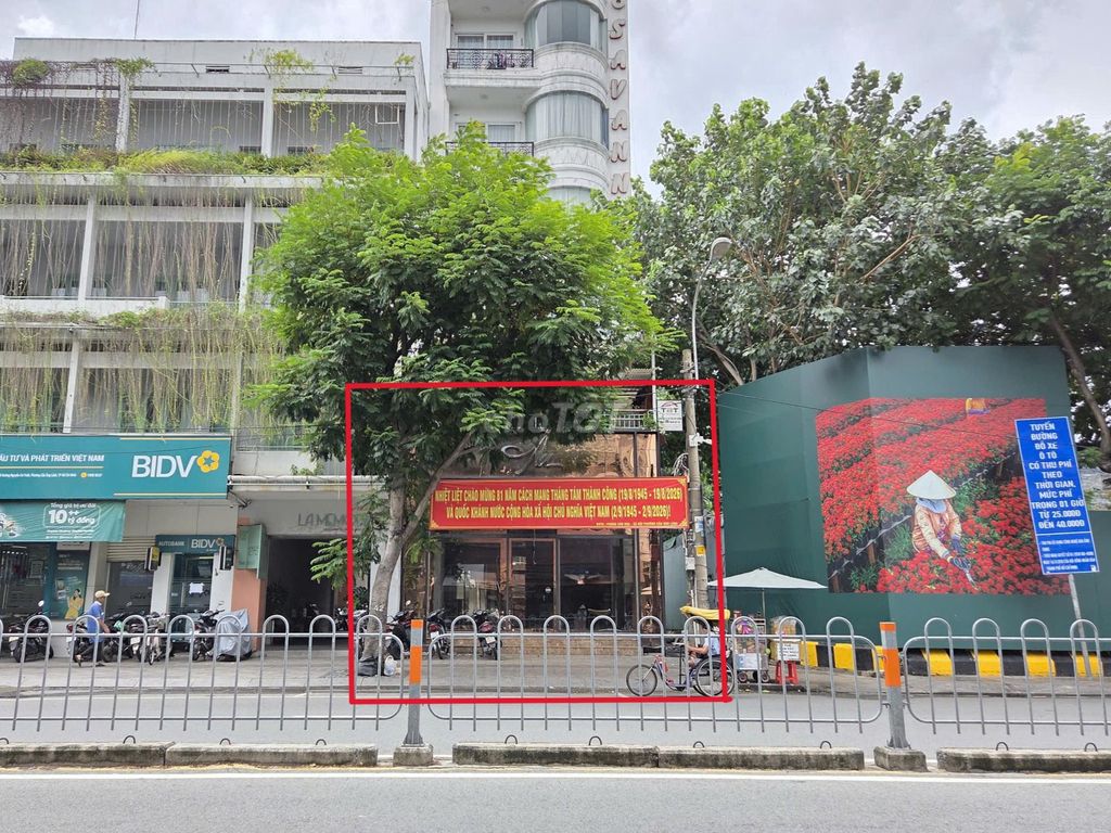 640 mx10 meters Nguyễn Cư Trinh Front, District 1 rpng Ting