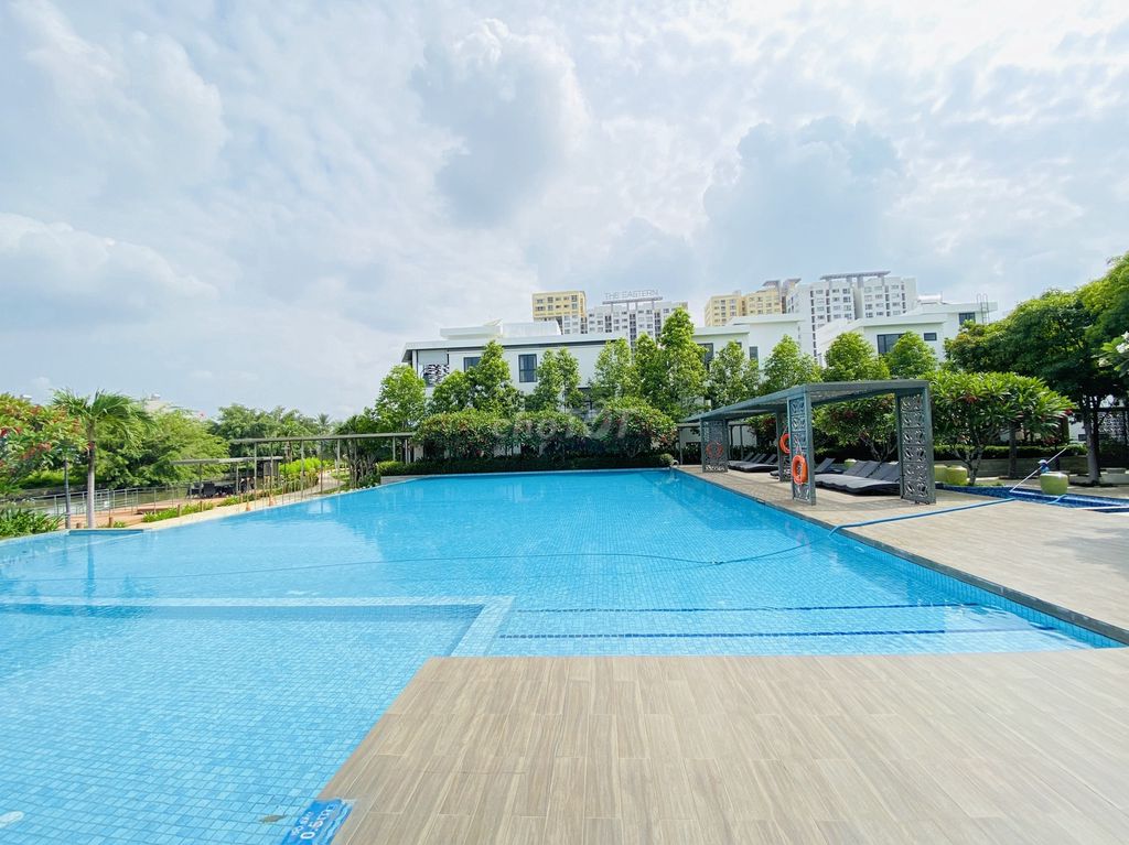 2th parallel lucasta vertex District 9 - Liên Phường District 9 - full interior - 5 bedroom 5 toilets