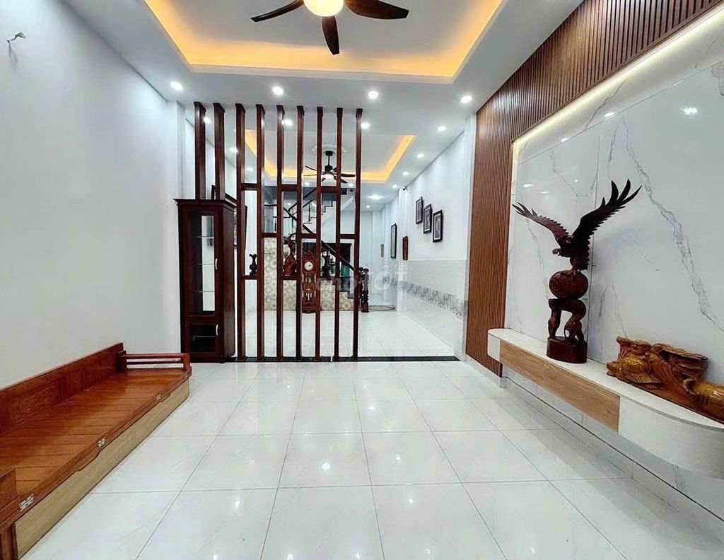 The large Nguyễn Trọng Tuyển -4 x18 m new home is rented by two floors.
