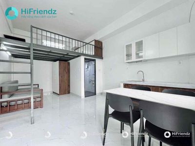 The balcony apartment 40 m2 full interior right over Tân Cảng near uth,hutech,ftu