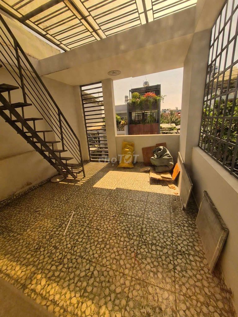 Rent a new house on the street near the airport - etown - aeon 3 bedroom 3 toilets
