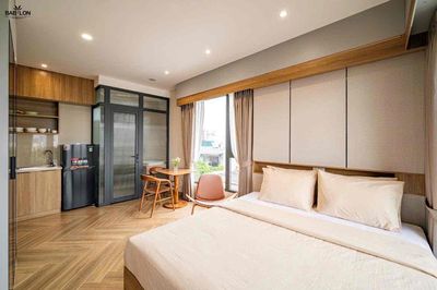 Renting mini balcony at Bến Thành-Auncreary