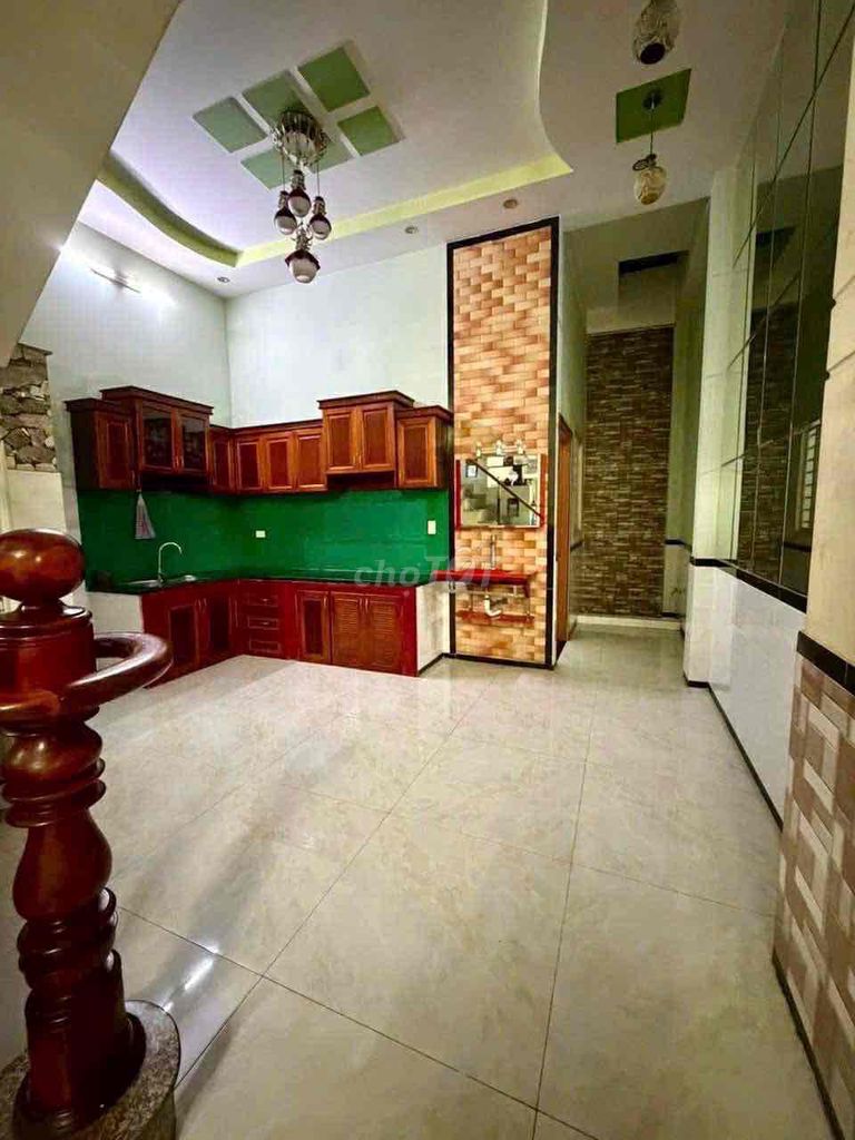 Rent your house to your point-face: 5 x16 m - Structure: ground one floor