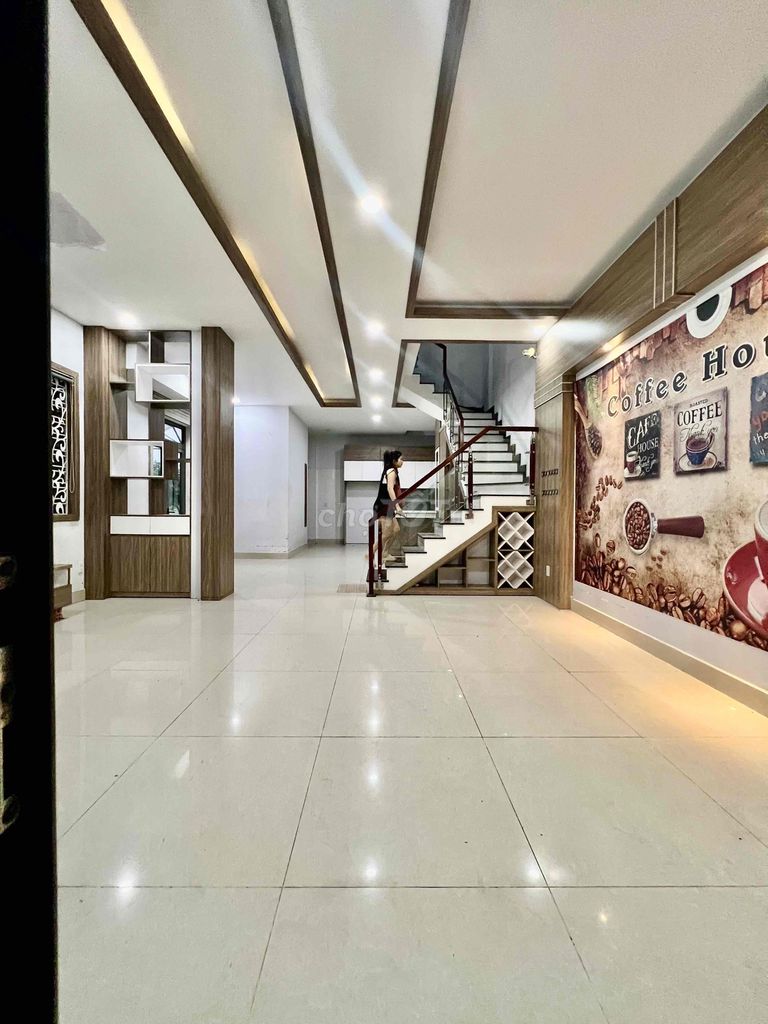 Rent a six-by-two-fourth floor bedroom 7 Picity Automated Parks.