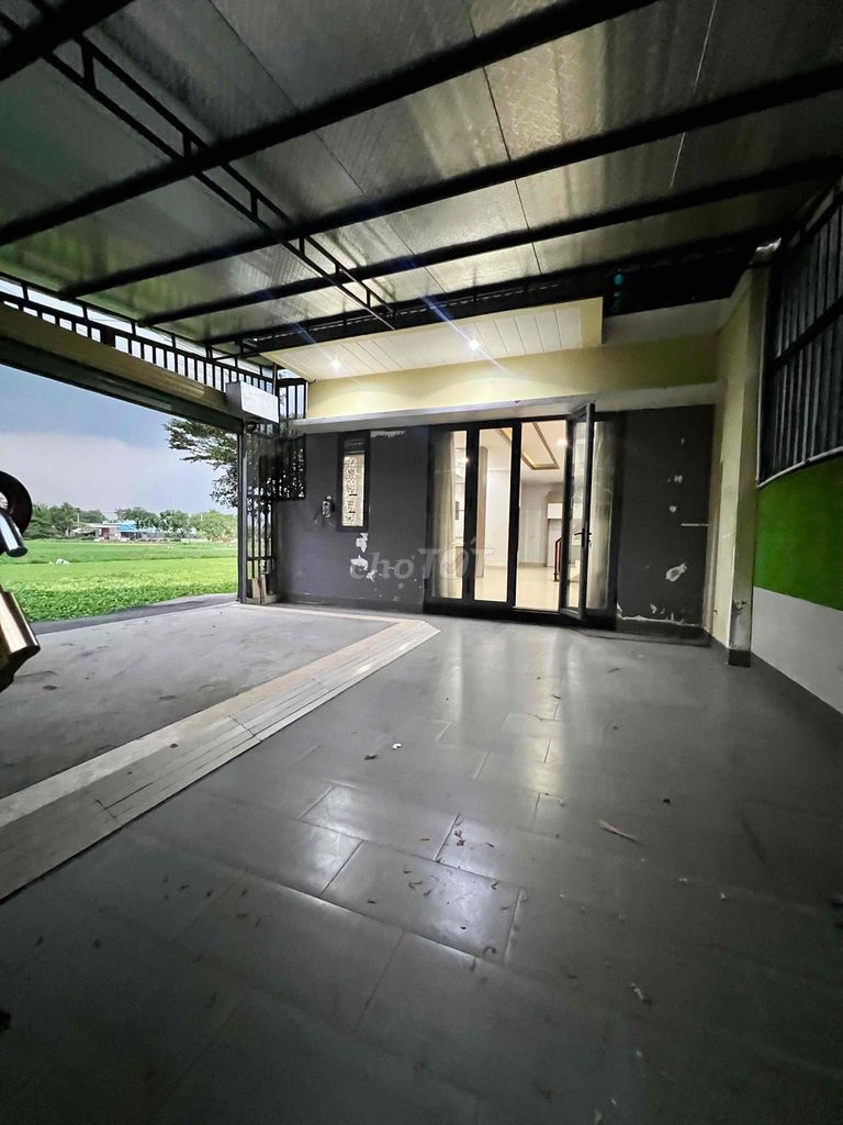 Rent a six-by-two-fourth floor bedroom 7 Picity Automated Parks.