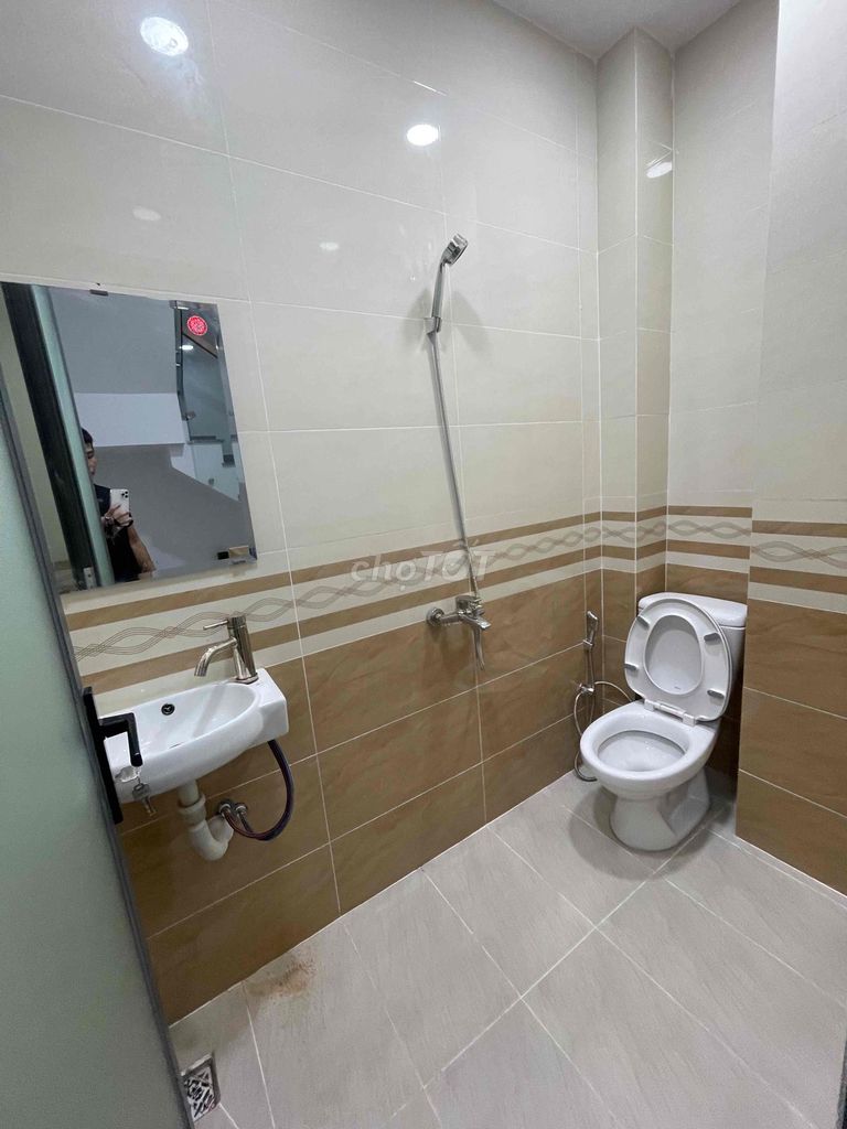 renting cash to 370 Chu Văn An - Bình Thạnh