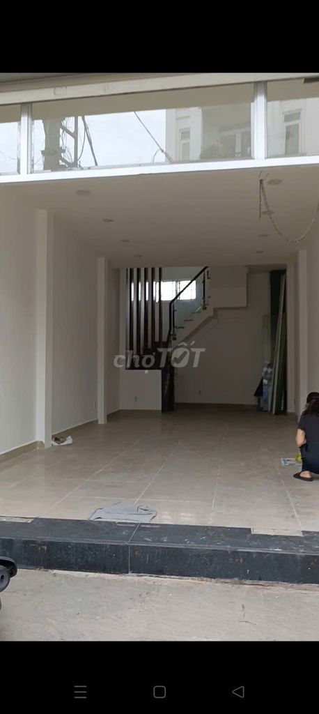 Rent the main street house at 1 st 4th floor, your location.