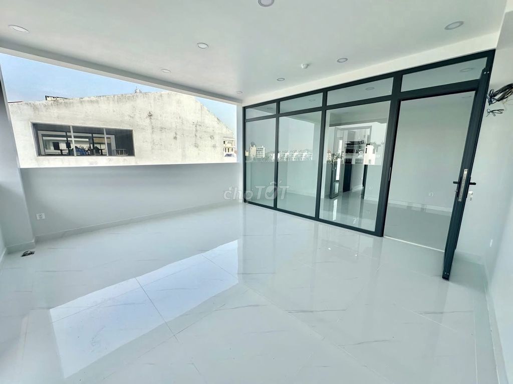 Rent a Trương Văn Bang cash house, Thạnh Mỹ Lợi District 2.50 million a month.