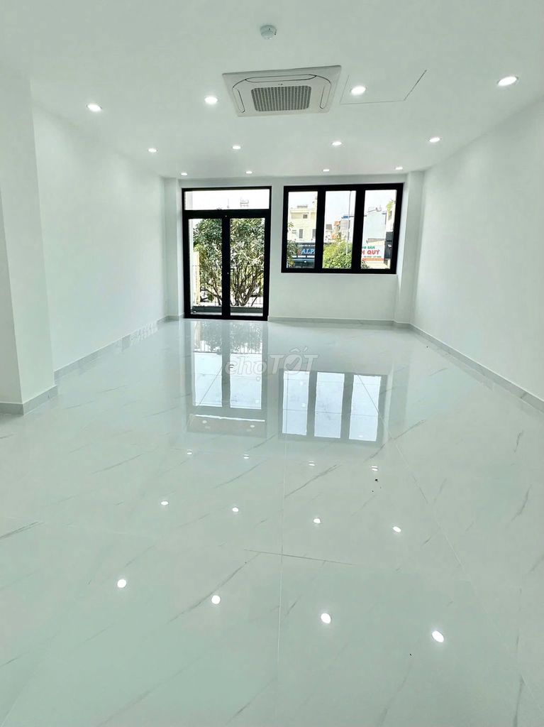 Rent a Trương Văn Bang cash house, Thạnh Mỹ Lợi District 2.50 million a month.