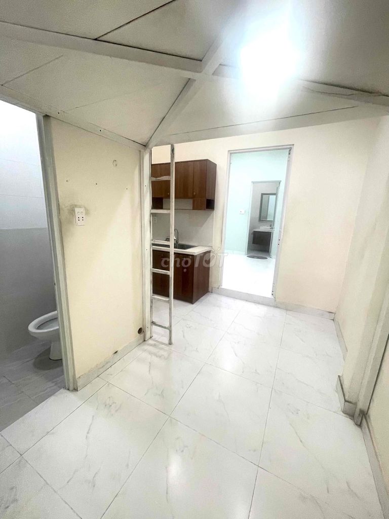Trần Quý Cáp Front House, 1894 11, Bình Thạnh/4 x20 meters, 2 bedrooms, 2 toilets