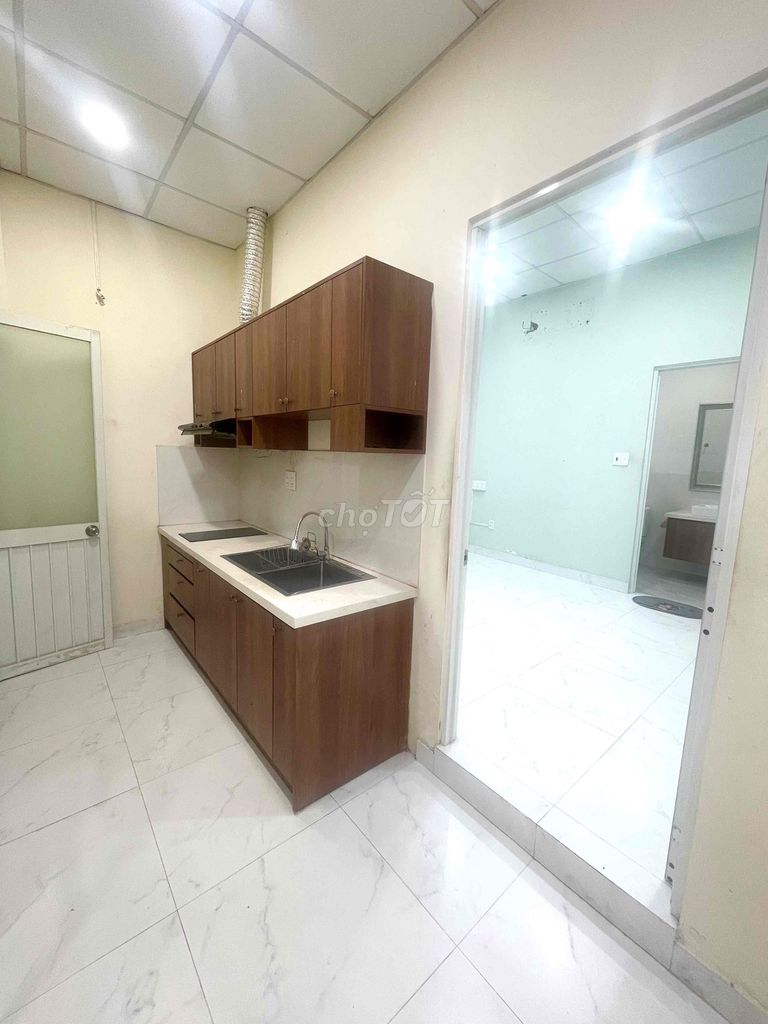 Trần Quý Cáp Front House, 1894 11, Bình Thạnh/4 x20 meters, 2 bedrooms, 2 toilets