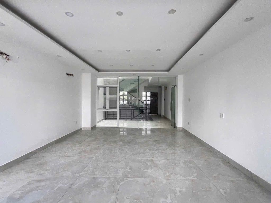 Rent cityland City Street in front of Phan Văn Trị 5th floor X20 new house
