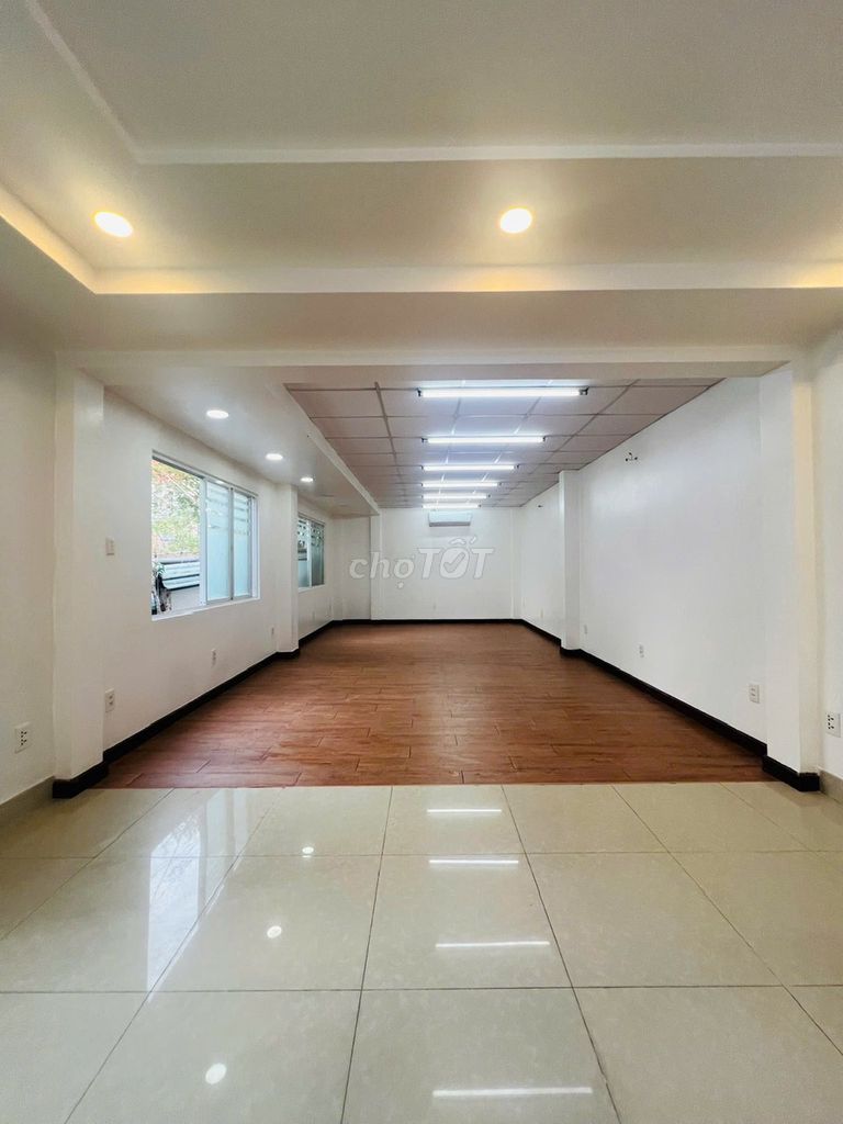 Office floor 1 Nam Kỳ Khởi Nghĩa, District 3, 60 M2 during spa work, office
