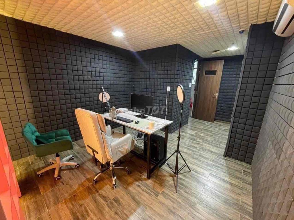 Rent the corner of him blue district 7 - a decent way - 6.5 x20 M