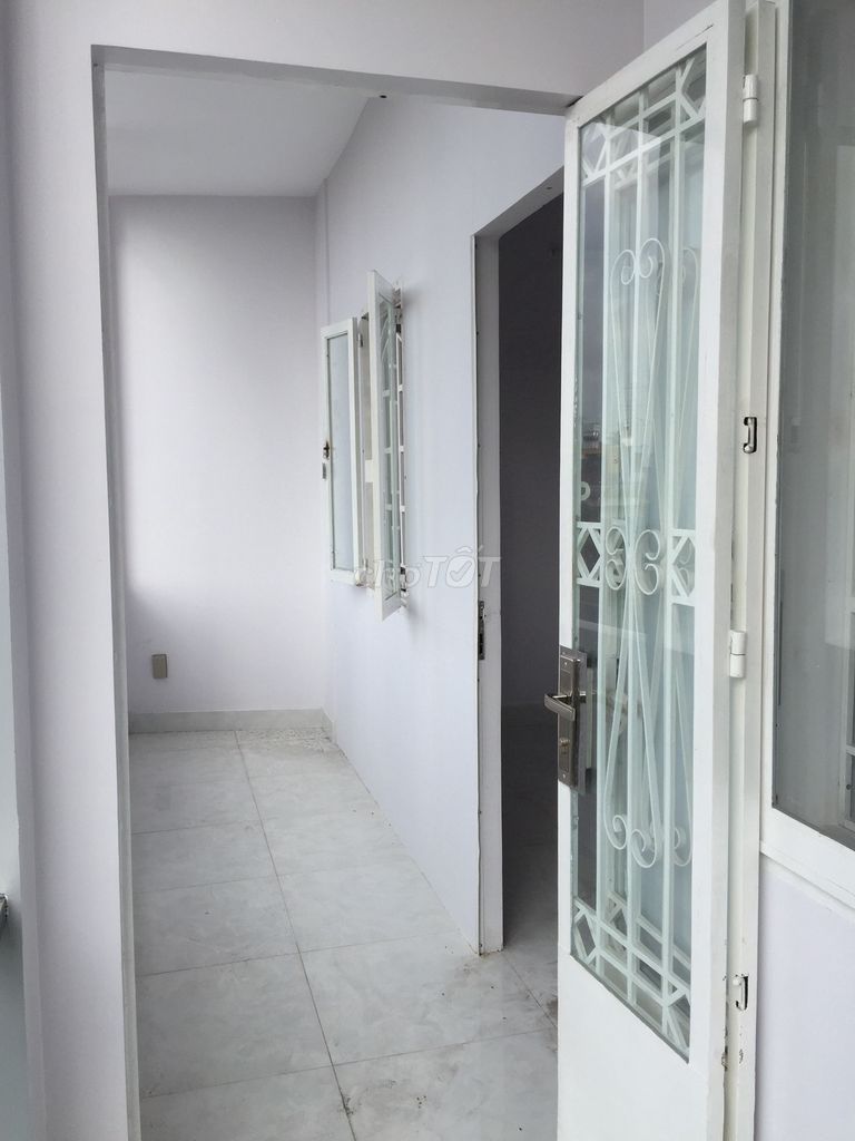 Phạm Văn Đồng front house for the original rent