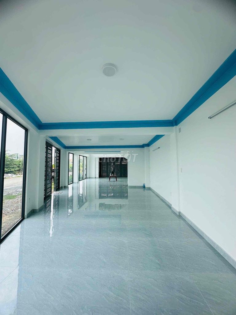 The original office is 500 meters wide ready.