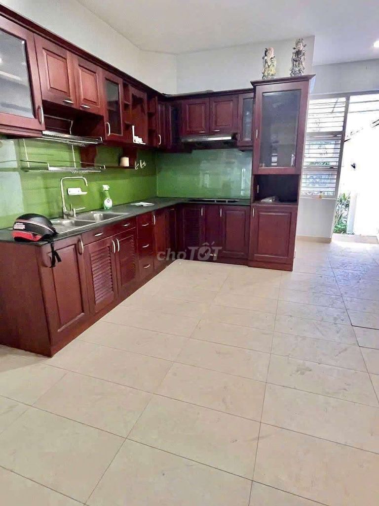 House 1 .1 .2 4 4 4 4 4 x 20 m bedroom 4 x 20 m d. d. Lâm Văn Bền Lâm Văn Bền sống 7