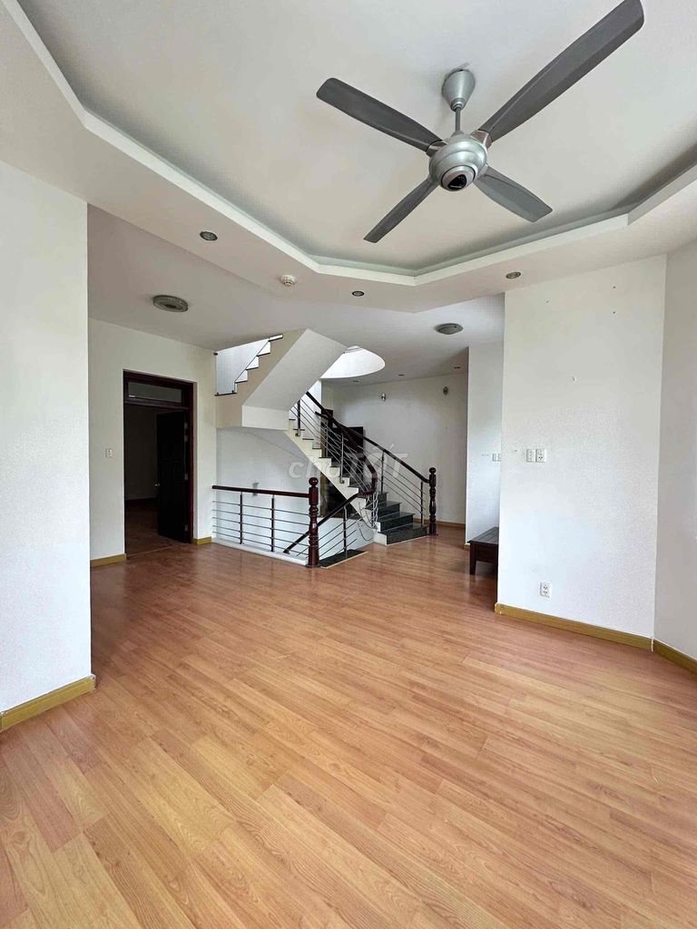 Rent Nguyễn Văn Hưởng Thảo Điền District 2.