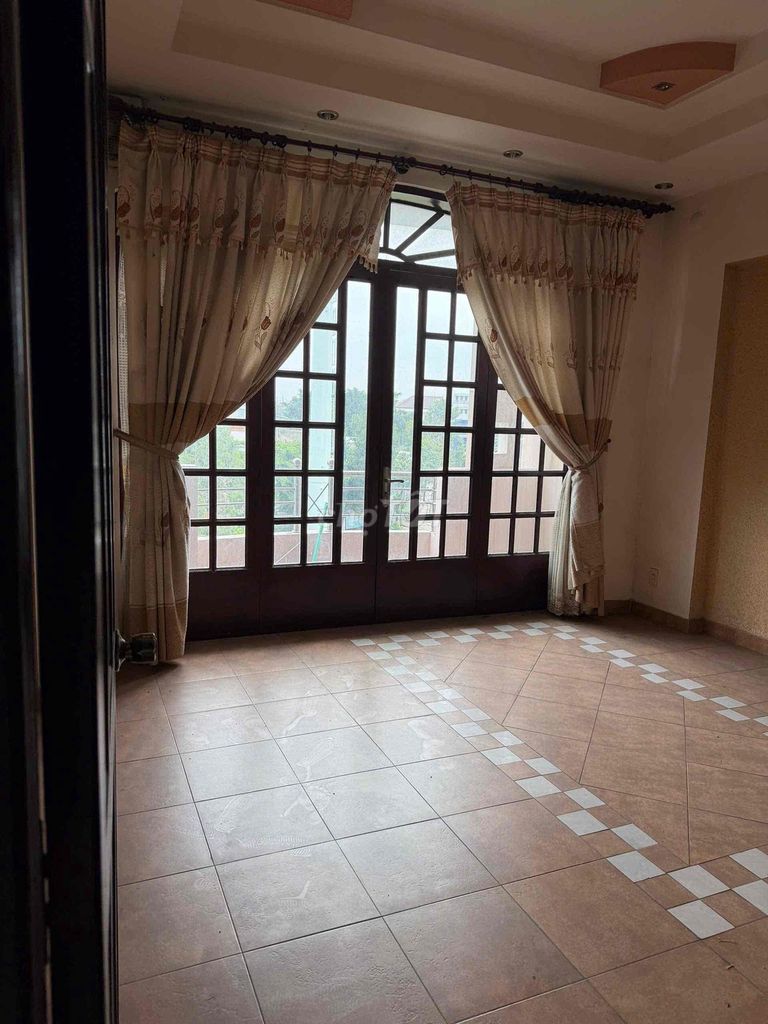 Let's rent the original apartment 8 P as a service apartment - Đồng Văn Cống