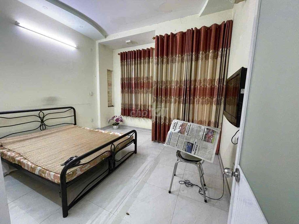 Rent the entire house 9 million Linh Đông.