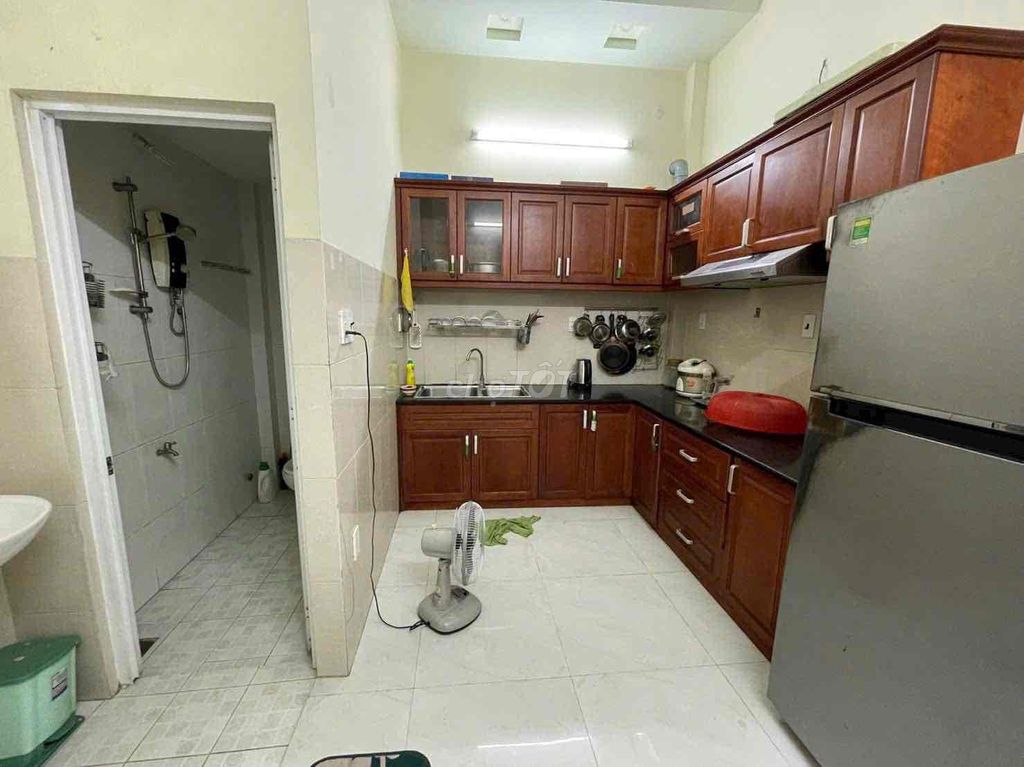 Rent the entire house 9 million Linh Đông.