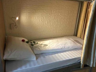 High-end dorm room - full comfort for working people