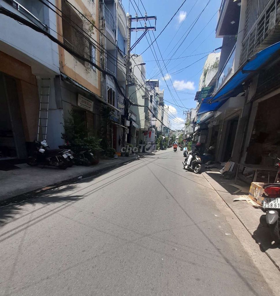 Rent a Lũy Bán Bích alleyhouse, Q.Tân Phú, area 4 x15 meters, 2 floors.