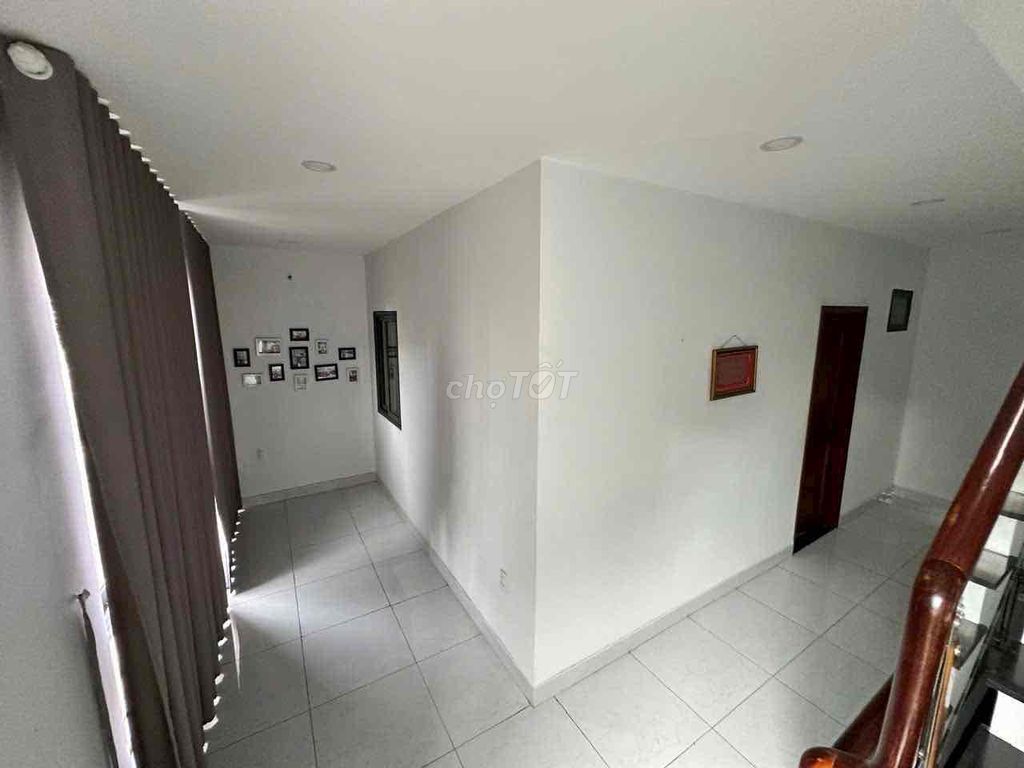 Rent an alley house at 89/4 số 8-1-711-Gò Vấp: 15 million met.