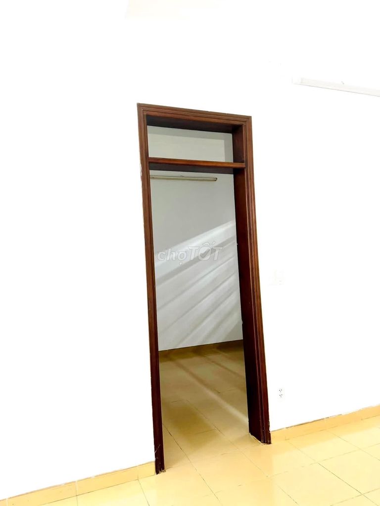 Rent the Khu dân cư Nam Long ground floor, suitable to stay, work at the office