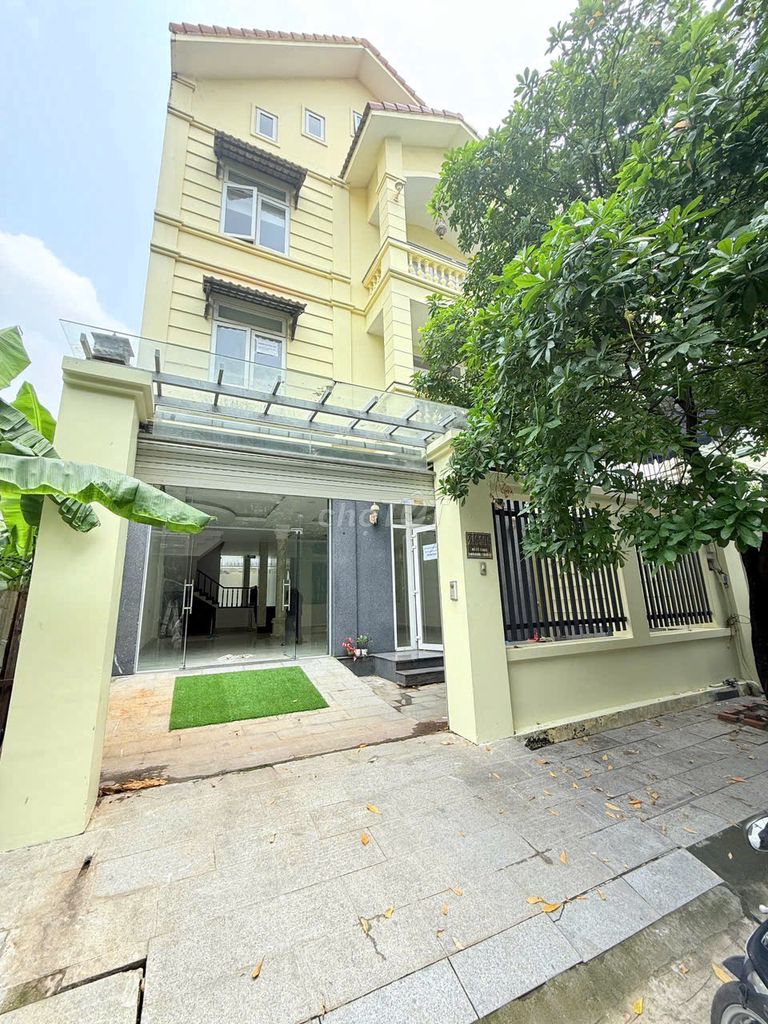 The Thảo Điền villa for rent.