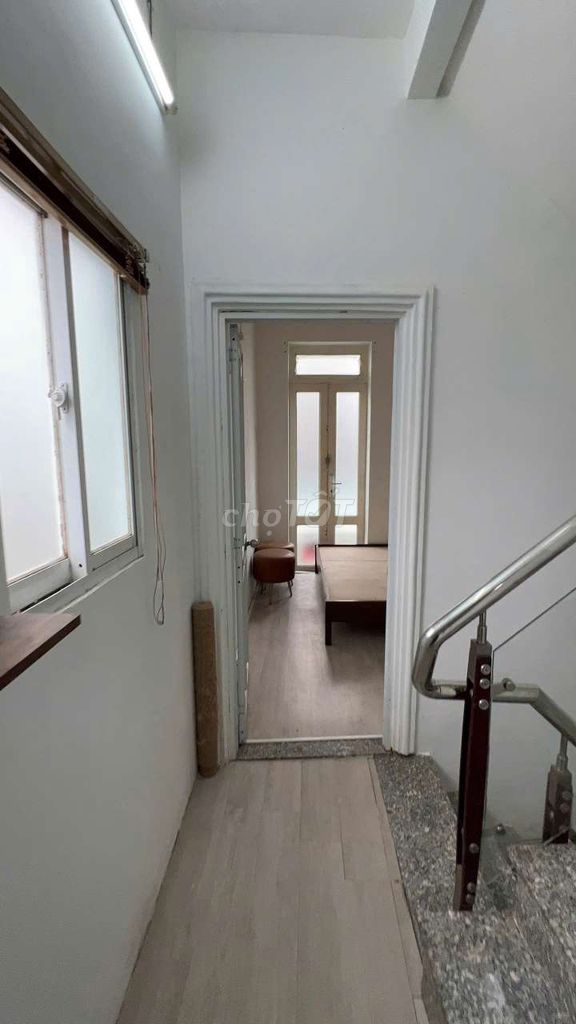 House 1 :1 03 4th floor x13 meters 3 Room 3 hẻm 25 Mai Hắc Đế toilet