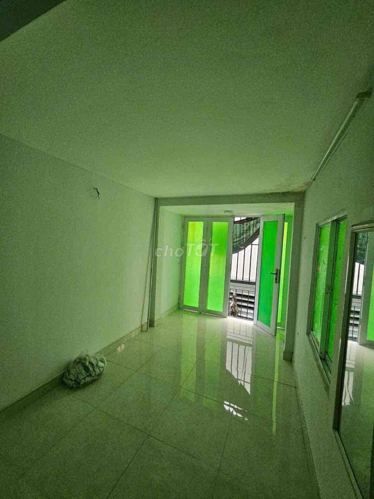 Two suites. Three x seven power station. Wide alley