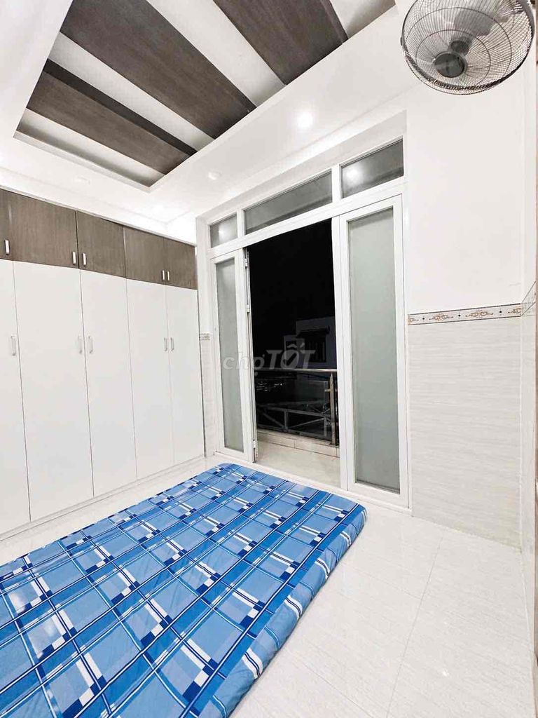 1 st 2th floor 4 4th floor bedroom 3 alley toilet 6 Linh Tây near ENSIER