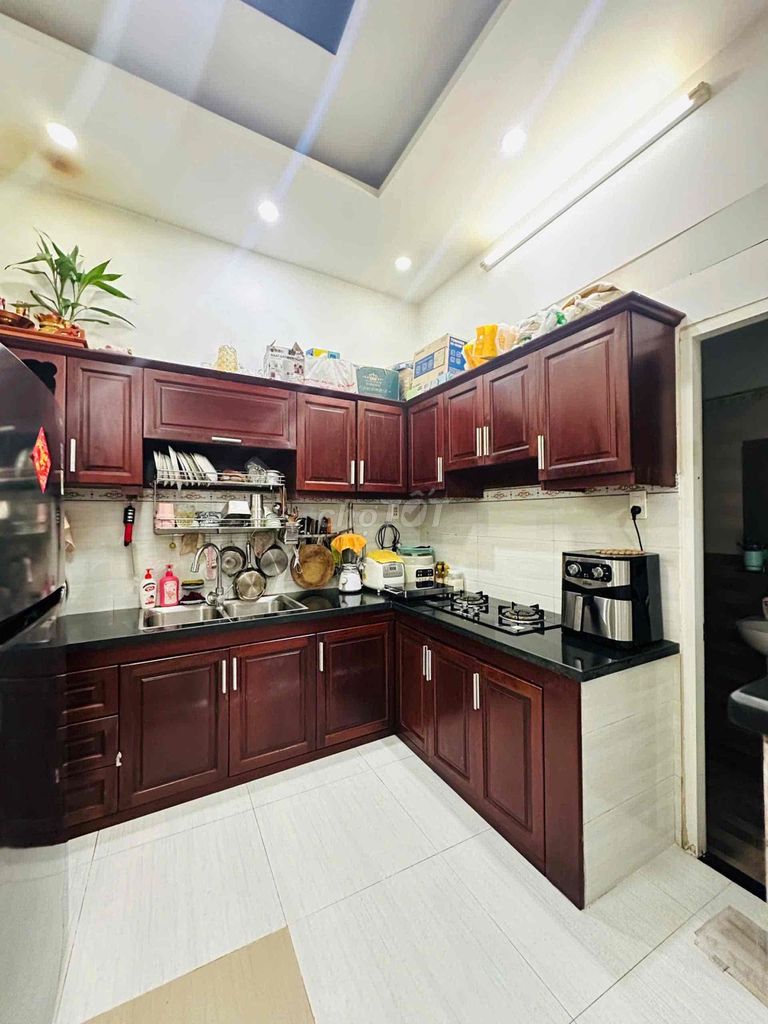 1 st 2th floor 4 4th floor bedroom 3 alley toilet 6 Linh Tây near ENSIER