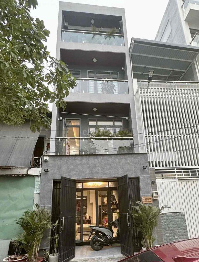 Rent an 8-metre cash house.